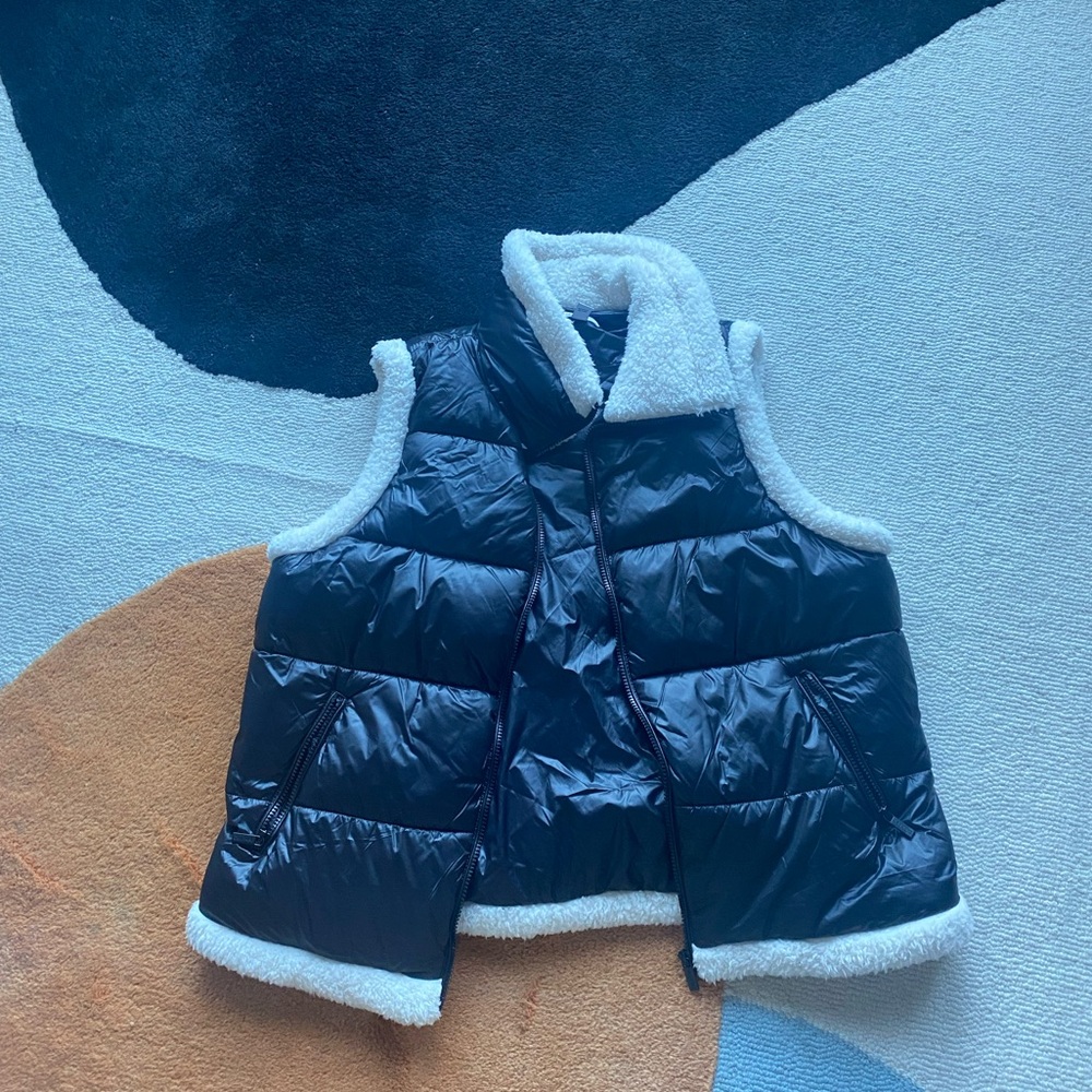 Calvin Klein Black Vest with Cream Sherpa Lining - XL 🖤